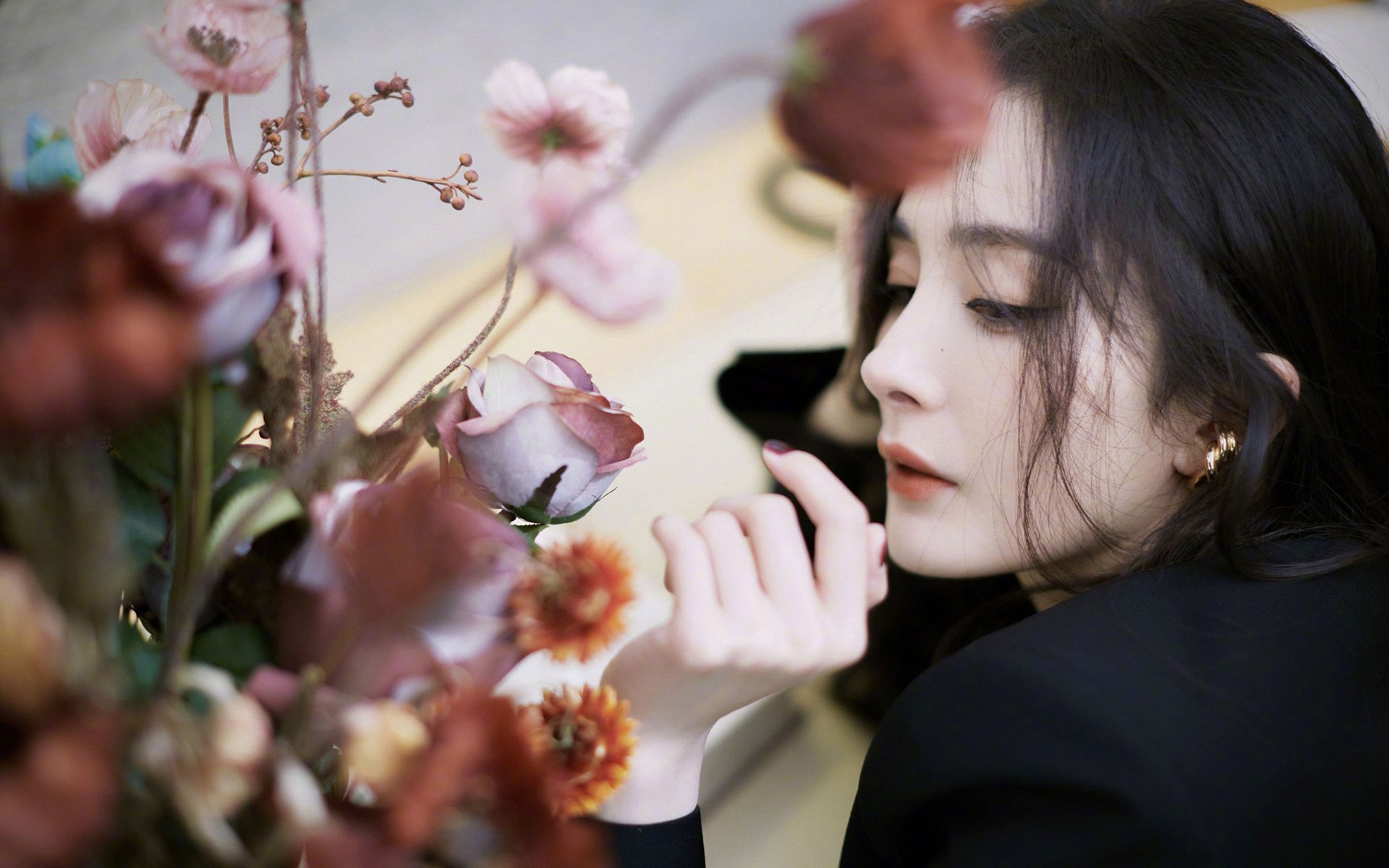 山西龙狮贯彻整体防守理念形成防线合围