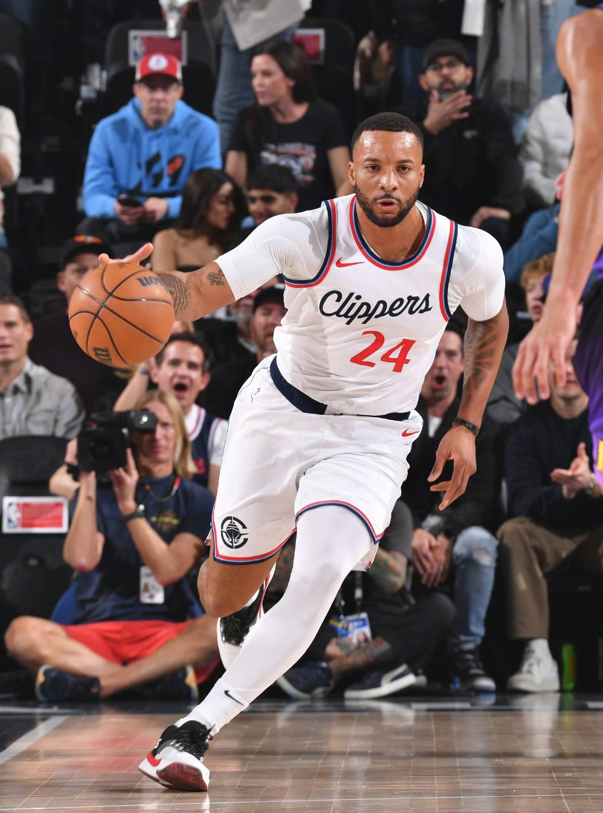 湖人vs快船：洛杉矶的巅峰对决